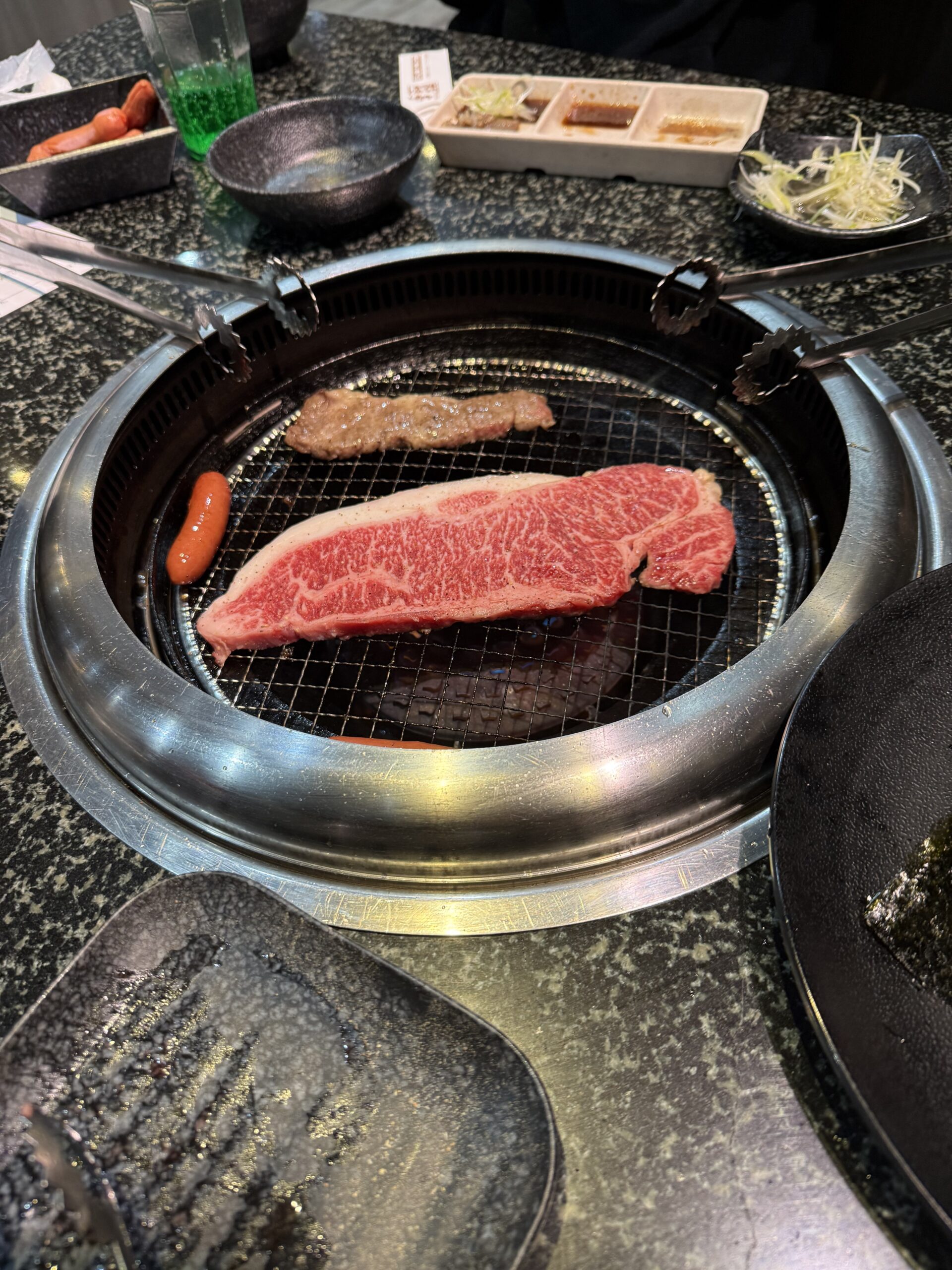 贅沢三昧ちょっとおいしいお肉・・・あみやき亭プラス