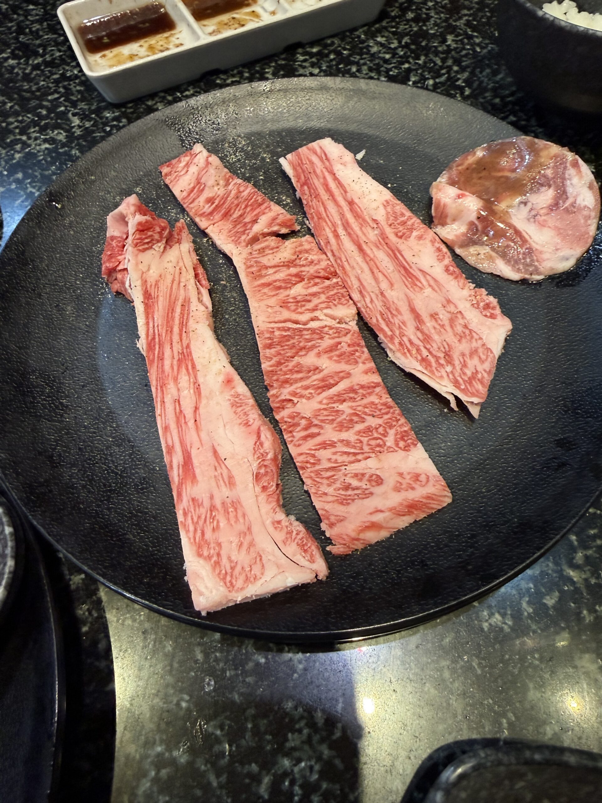 贅沢三昧ちょっとおいしいお肉・・・あみやき亭プラス